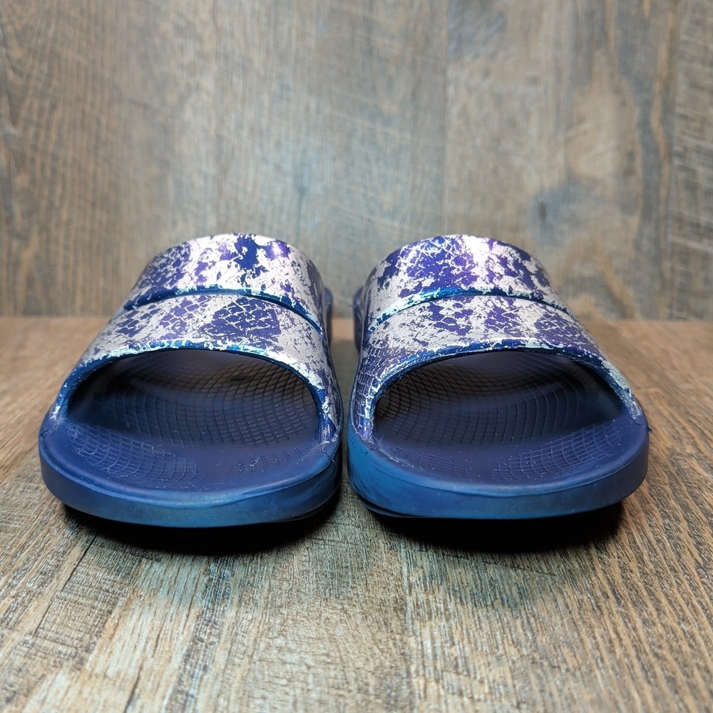 OOFOS OOAHH BLUE METALLIC SNAKESKIN LUXE SLIDES SANDALS WOMEN'S SIZE 8 MENS 6 - Picture 3 of 13